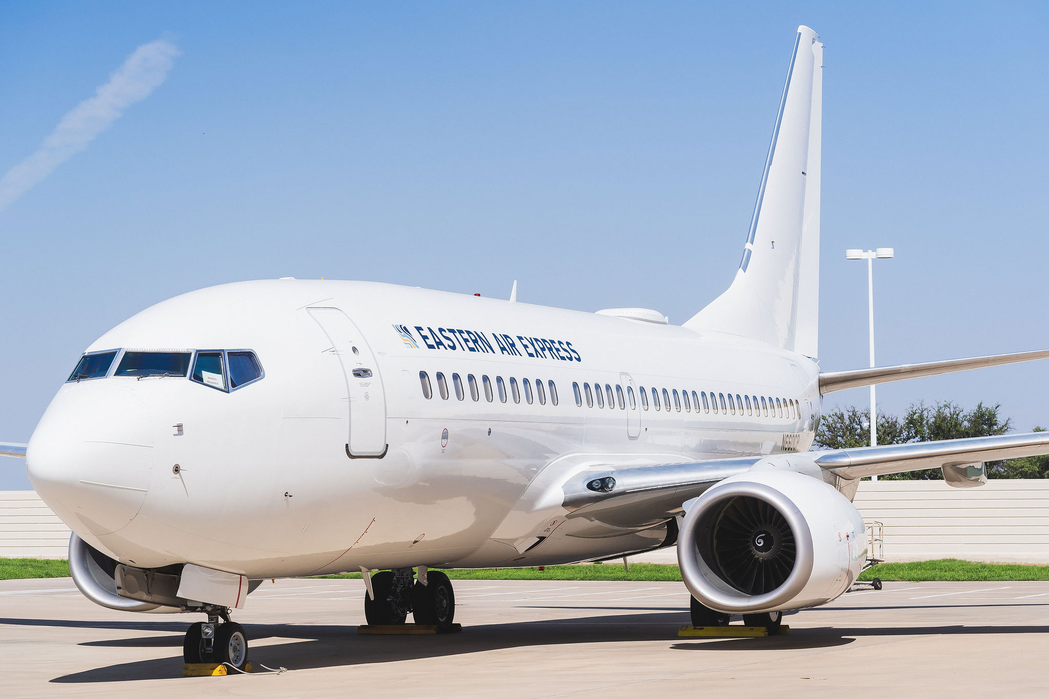 Eastern Air Express Boeing 737